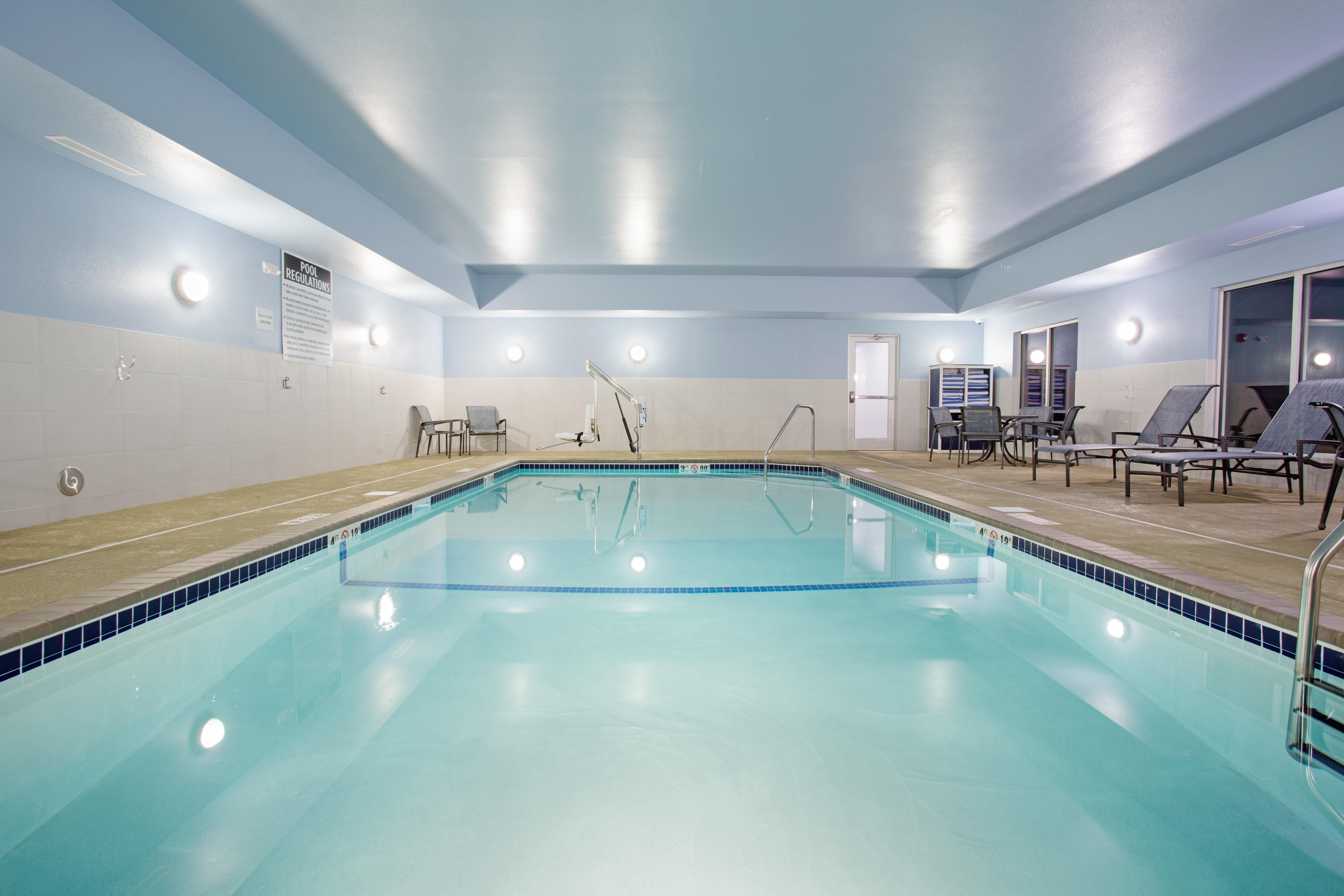 Holiday Inn Express & Suites Lincoln I - 80 By Ihg Exteriör bild