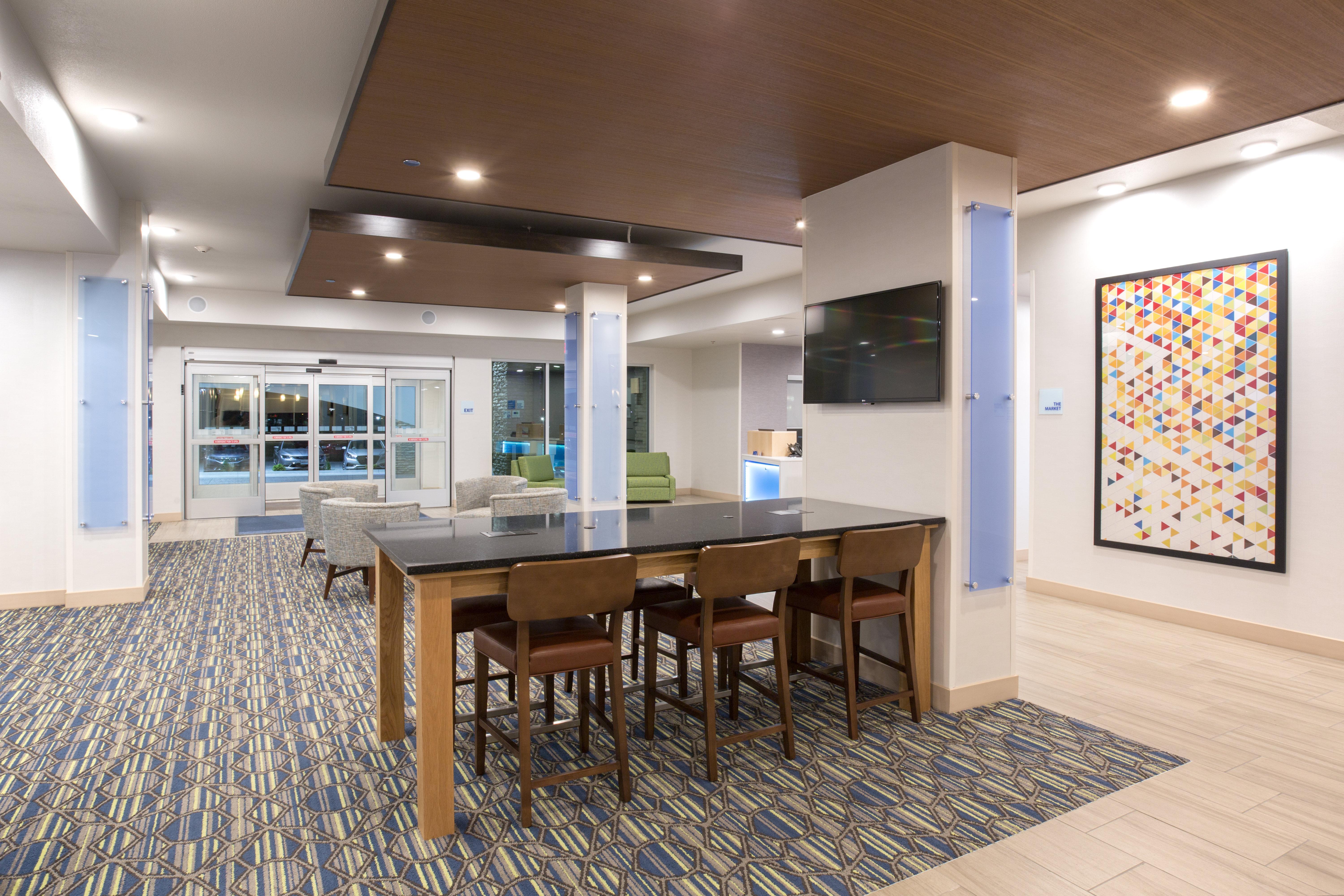 Holiday Inn Express & Suites Lincoln I - 80 By Ihg Exteriör bild