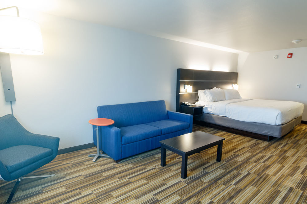 Holiday Inn Express & Suites Lincoln I - 80 By Ihg Exteriör bild